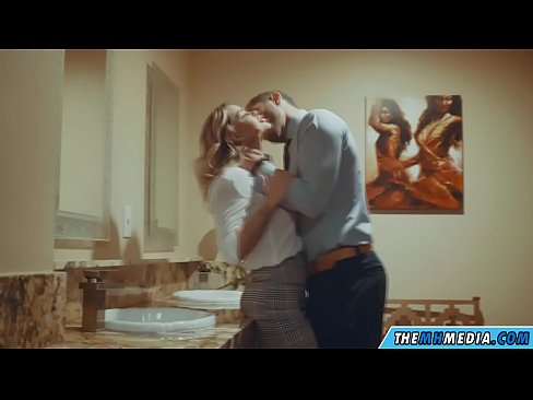 ❤️ Cum busty flava seducit in latrinae publicae ☑ at la.123sex.ru